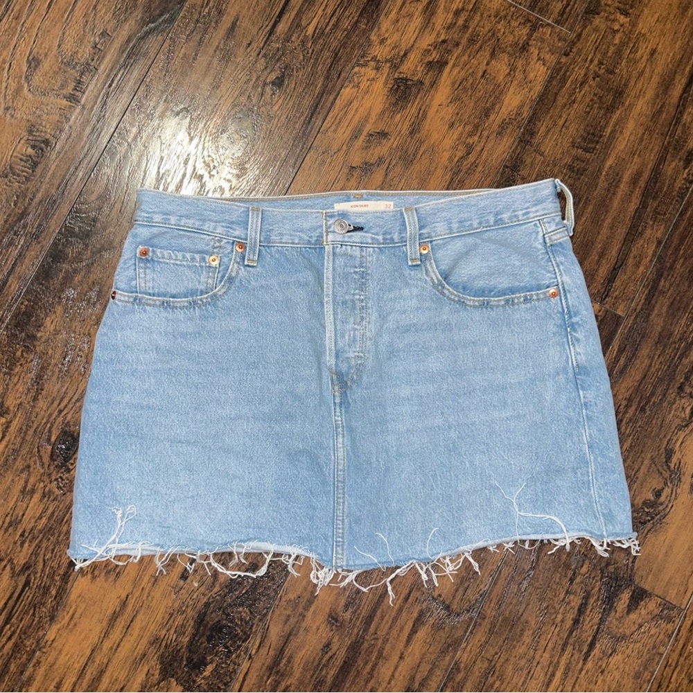 Levi’s Denim Skirt